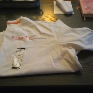 Nike tshirt